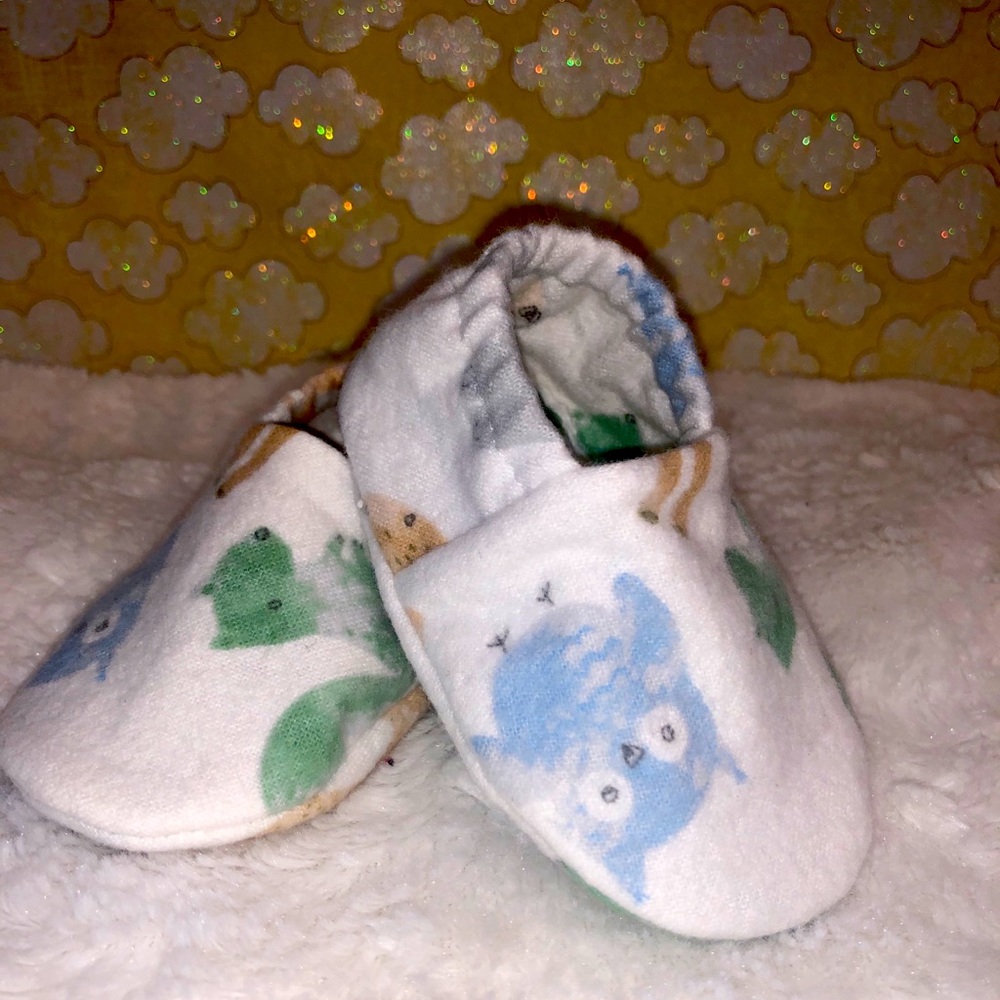Baby slippers 0-3 months